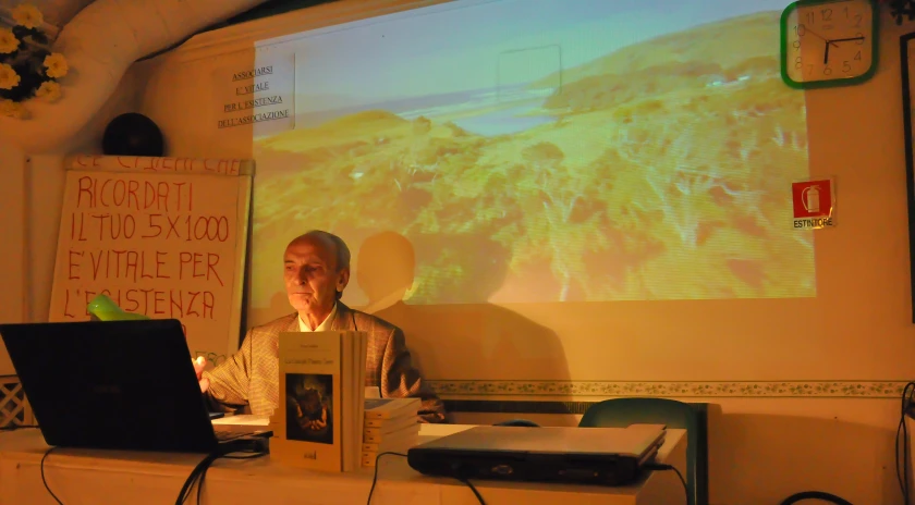 La cura del Pianeta Terra presentato a Roma all' A.V.A (Ass.Vegetariana Animalista)