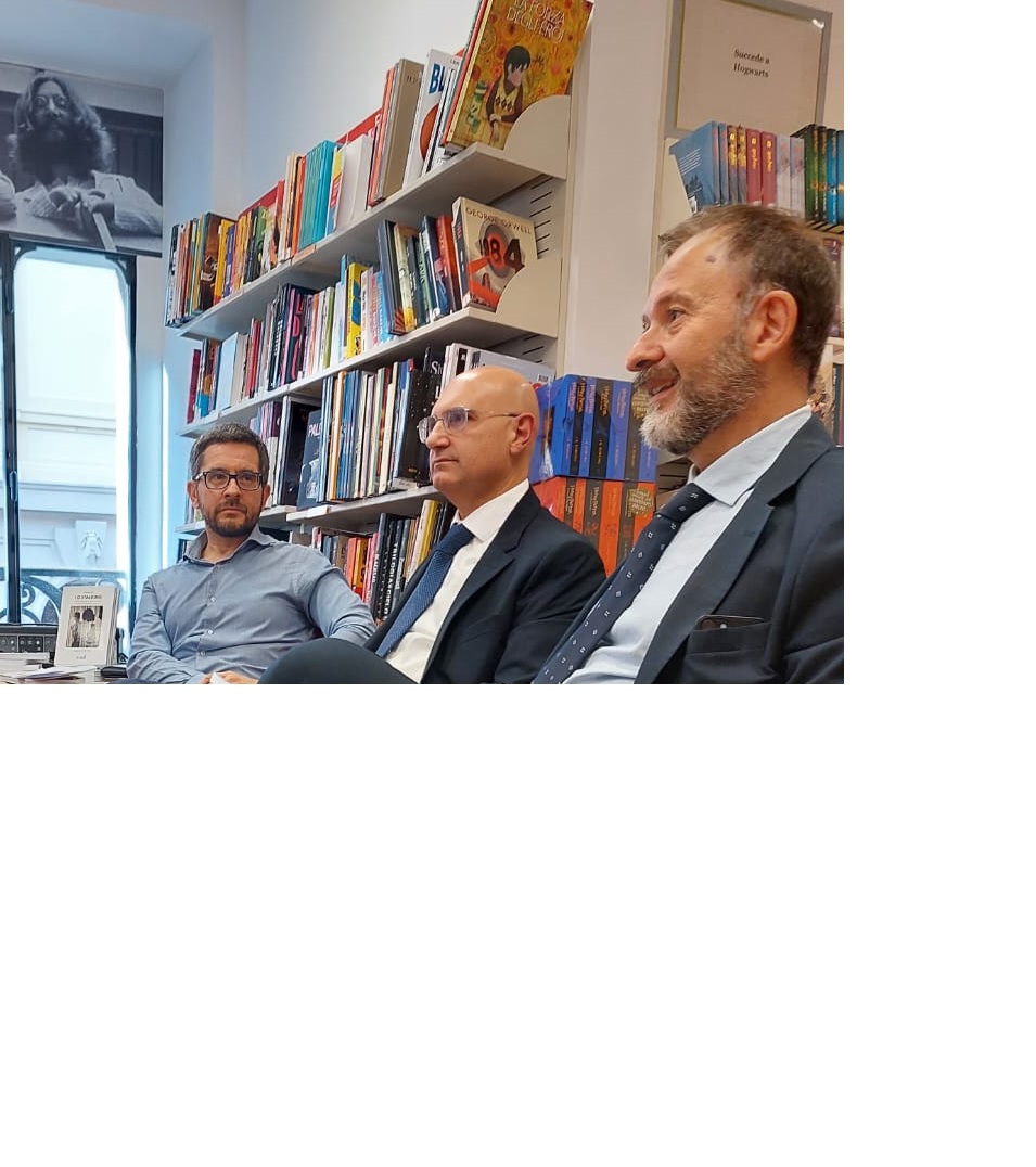 Presentato a Livorno "Lo stalking" di Armando Ago